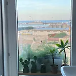 Seaview Διαμέρισμα *